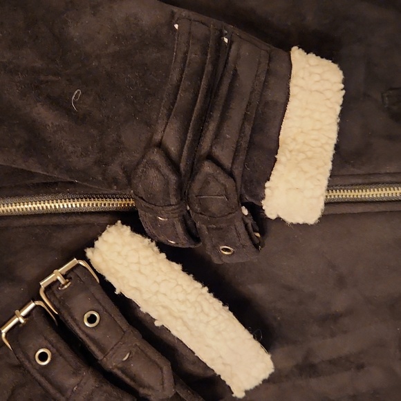 THE ROCKN REV WOMEN FAUX FUR FLEECE COAT OUTWEAR WARM LAPEL BIKER MOTOR AVIATOR - Picture 2 of 12